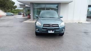 TOYOTA RAV 4 usata, con Airbag