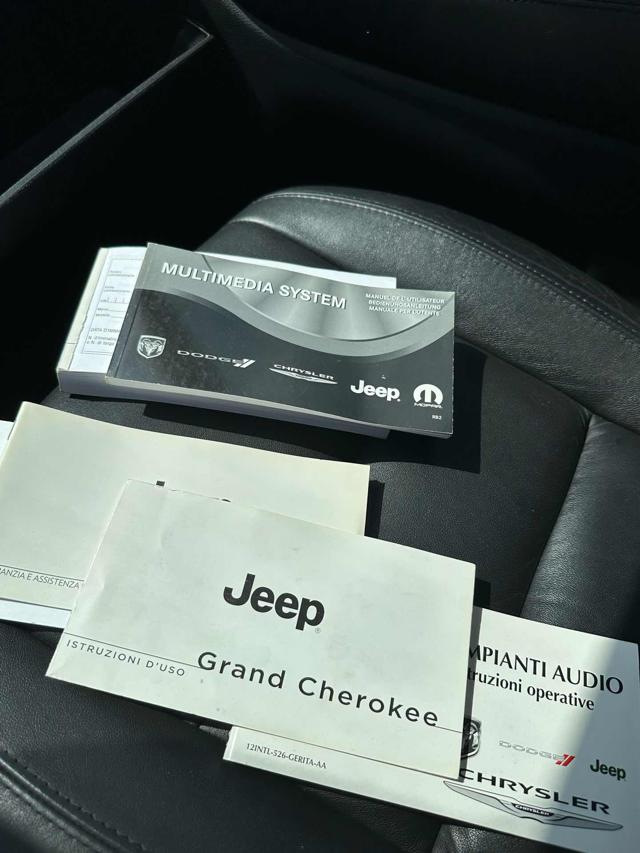 JEEP Grand Cherokee usata, con Sensori di parcheggio posteriori