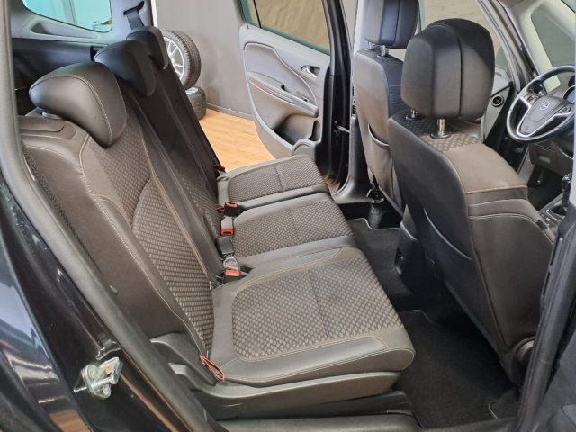 OPEL Zafira usata, con Servosterzo