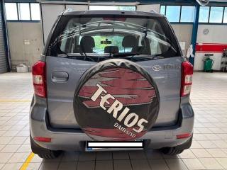 DAIHATSU Terios usata, con Autoradio