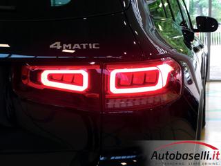 MERCEDES-BENZ GLB 220 usata, con Fari LED