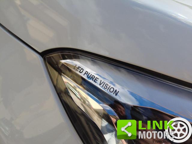 RENAULT Captur usata, con Sedile posteriore sdoppiato