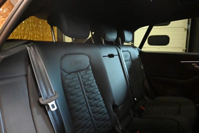 AUDI RS Q8 PERFORMANCE 640CV MOD.2026 CARBO - foto 37
