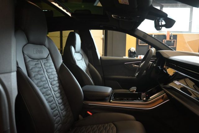 AUDI RS Q8 PERFORMANCE 640CV MOD.2026 CARBO - foto 40