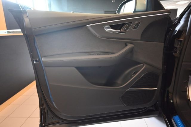 AUDI RS Q8 PERFORMANCE 640CV MOD.2026 CARBO - foto 42