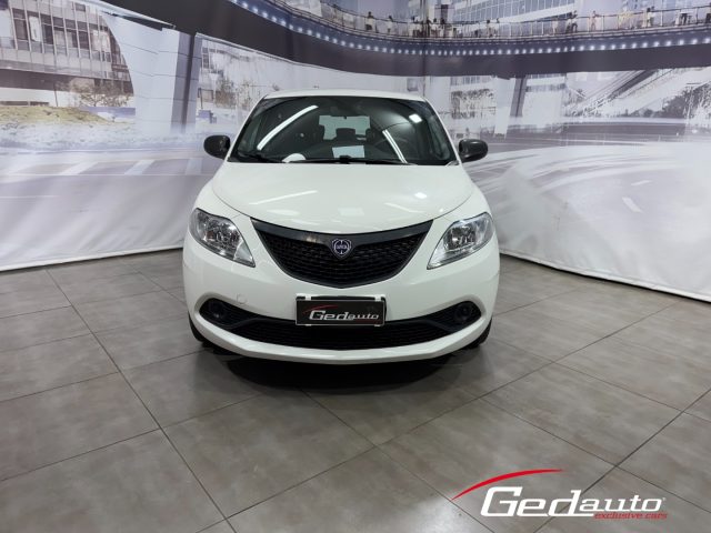 LANCIA Ypsilon Bianco metallizzato