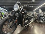 TRIUMPH Street Twin 900