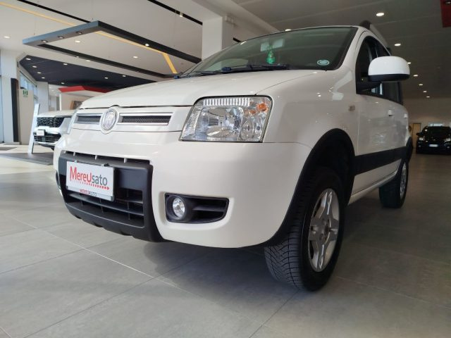 fiat panda 1.3 mjt 16v dpf 4x4 climbing