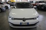 VOLKSWAGEN Golf Life 1.0 eTSI 110 CV DSG