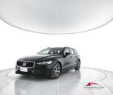 VOLVO V60 B4 (d) automatico Essential