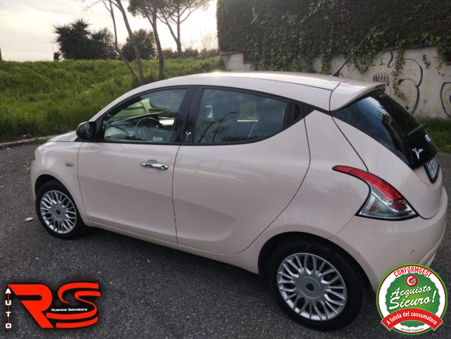 LANCIA Ypsilon Beige pastello