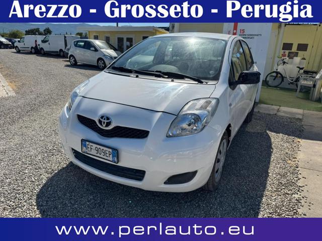 TOYOTA Yaris Bianco pastello