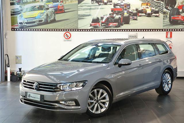 VOLKSWAGEN Passat Variant Moonstone Grey pastello