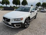 VOLVO XC70 D4 AWD Momentum