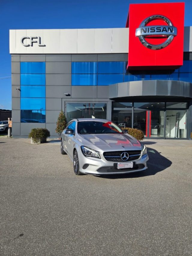 MERCEDES-BENZ CLA 180 Argento metallizzato