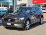 VOLVO XC60 B4 (d) AWD Geartronic Momentum Pro