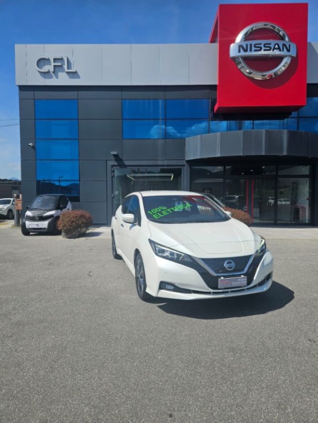 NISSAN Leaf Bianco perlato