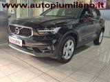 VOLVO XC40 T2 Geartronic Momentum Pro