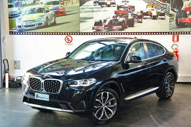 BMW X4 Nero metallizzato