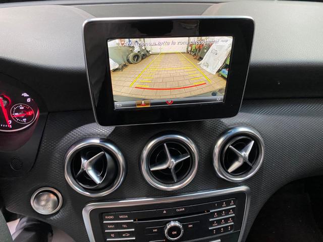 MERCEDES-BENZ A 200 D BUSINESS NAVI - foto 21