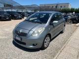 TOYOTA Yaris 1.3 5 porte Sol