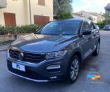 VOLKSWAGEN T-Roc Blue Tech