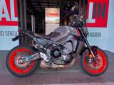YAMAHA MT-09 .