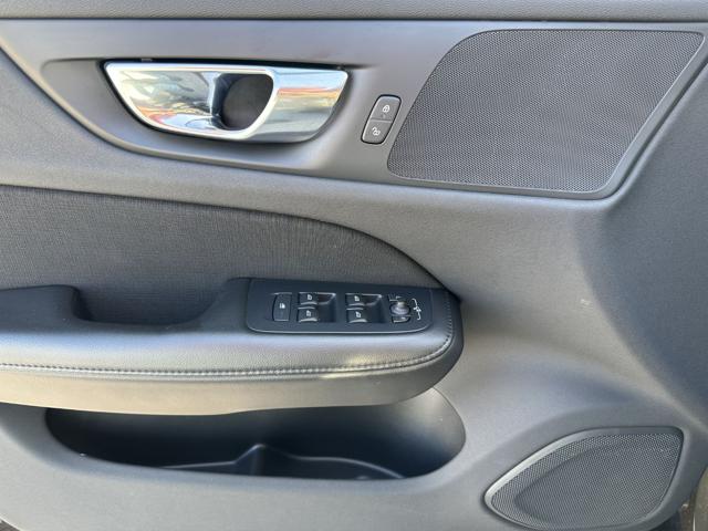 VOLVO V60 B4 (D) GEARTRONIC MOMENTUM BUSIN - foto 10