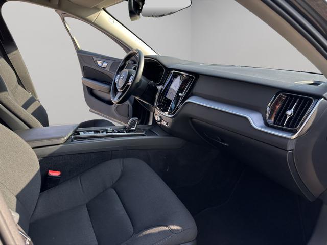 VOLVO V60 B4 (D) GEARTRONIC MOMENTUM BUSIN - foto 19