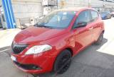 LANCIA Ypsilon PARI NUOVO - POCHISSIMI KM - NEOPATENTATI