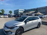 VOLKSWAGEN Golf Variant 2.0 TDI SCR Life danneggiata
