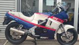 KAWASAKI GPz 600 R TRICOLOR