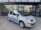 RENAULT Modus 1.2 16V Saint Tropez 