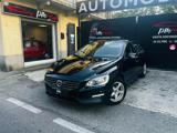 VOLVO V60 D2 Geartronic R-design Momentum