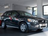 VOLVO XC60 2.4 d3 Momentum AWD 163 CV Geartronic