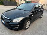 HYUNDAI i30 CW 1.6 CRDi 90CV 6m  senza nessun lavoro da fare