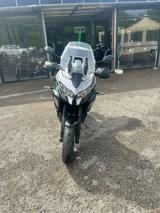 KAWASAKI Versys 1100 S .