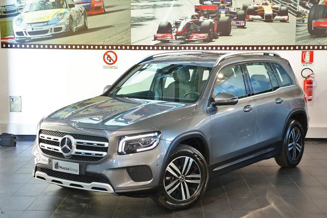 MERCEDES-BENZ GLB 180 Grigio Montagna metallizzato