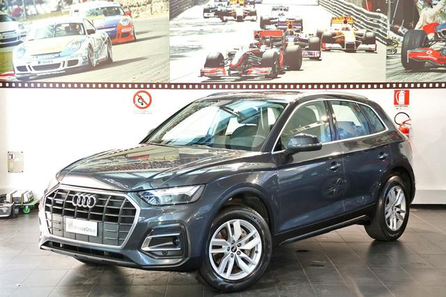 AUDI Q5 Grigio Manhattan metallized