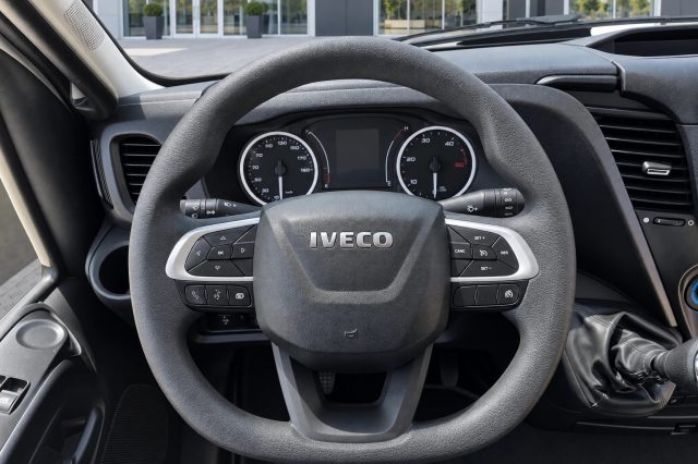 IVECO DAILY RIBALTABILE TRILATERALE E SPONDA - foto 10