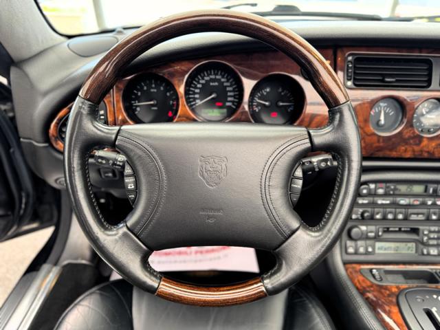 JAGUAR XK8 4.0I V8 CONVERTIBILE - foto 21