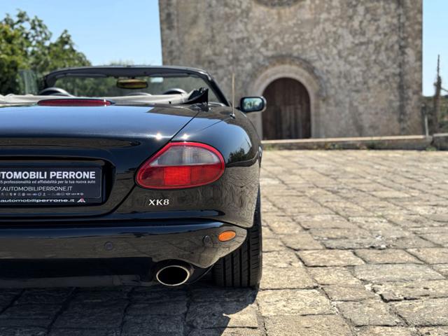 JAGUAR XK8 4.0I V8 CONVERTIBILE - foto 31