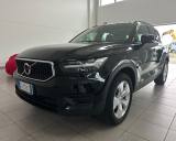 VOLVO XC40 T2 Momentum Core
