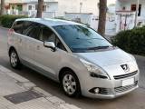 PEUGEOT 5008 7 POSTI