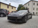 PORSCHE Panamera coupe