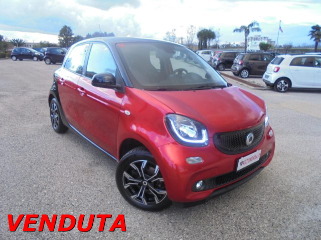 SMART ForFour Rosso metallizzato