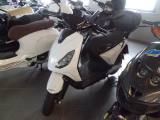 PIAGGIO 1 Active .