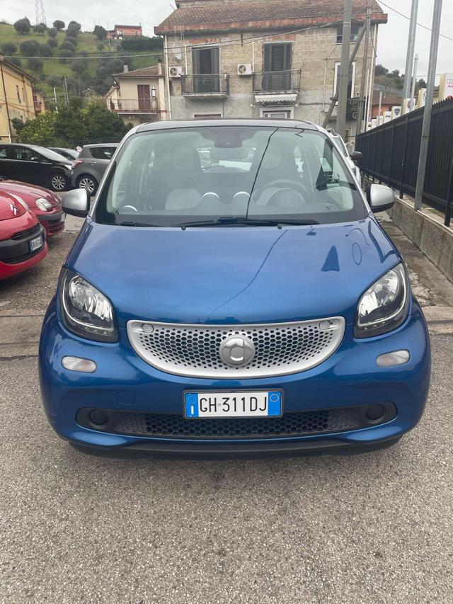 SMART ForFour Azzurro metallizzato