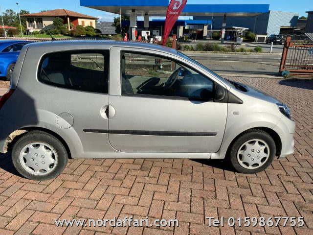 RENAULT Twingo - foto: 2