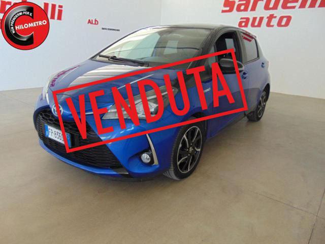 toyota yaris 1.5 hybrid 5 porte trend blue edition